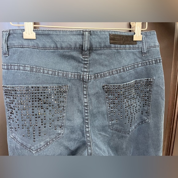 Liverpool Jeans Lucy’s Bootcut with Beautiful Embellishments on the back pockets - Picture 5 of 8